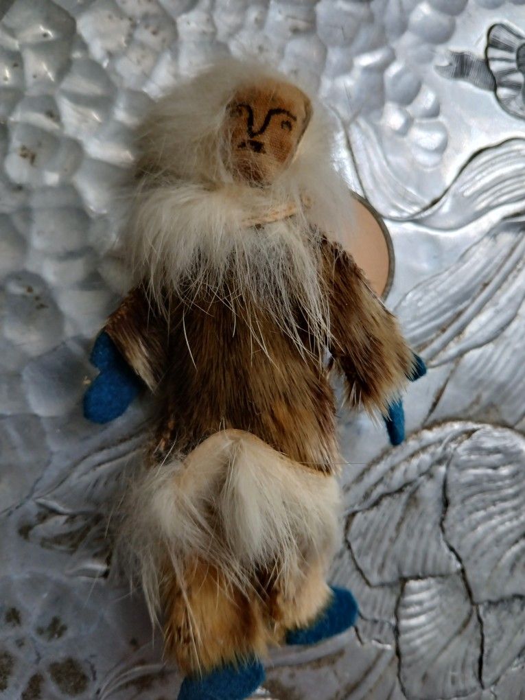 Antique Eskimo Doll