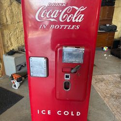 Coca-Cola machine C51 - works!