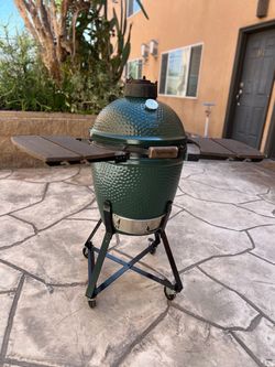 Big Green Egg Grill, Medium