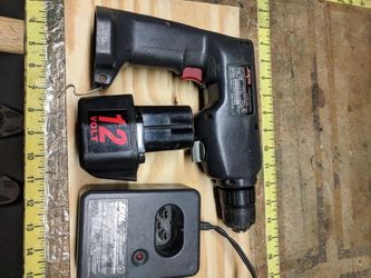 Skil Cordless Drill, Battery, and Charger, 12V