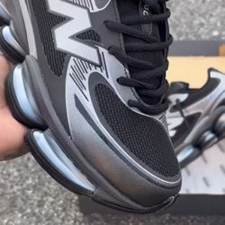 New Balance 2000