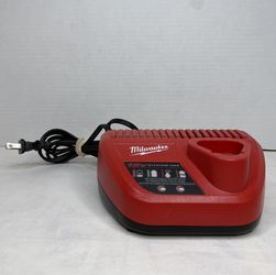Milwaukee M12 Lithium-ion Battery Charger - Red (48-59-2401)