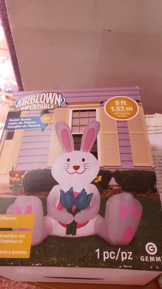 NEW Easter Inflatable Bunny