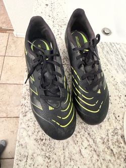 Soccer cleats