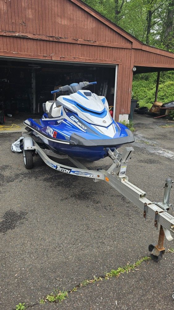 2017 Yamaha GP1800