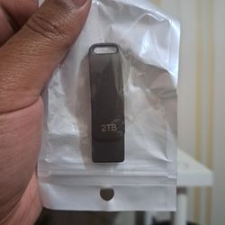 2TB USB SSD Flash-Drive
