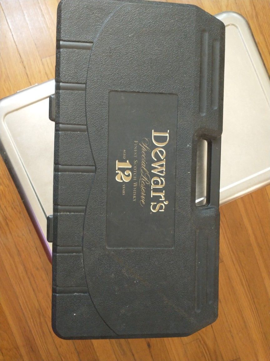 Dewars 12 Whiskey Rare BBQ Kit