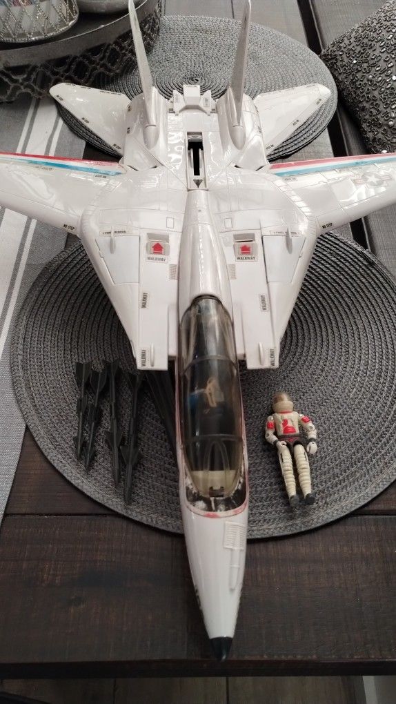 1983 Vintage GI Joe  Sky Striker jet XP-14F With Ace and helmet 