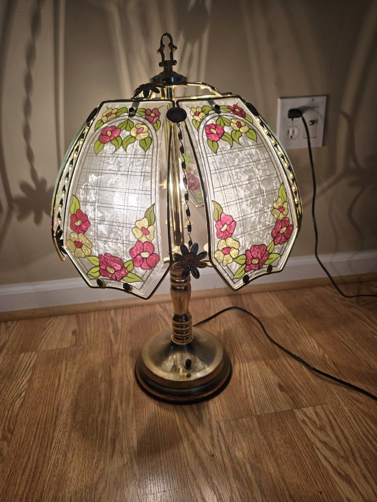 Tiffany Style Floral Lamp