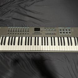 Nektar Impact LX61+ Keyboard Controller