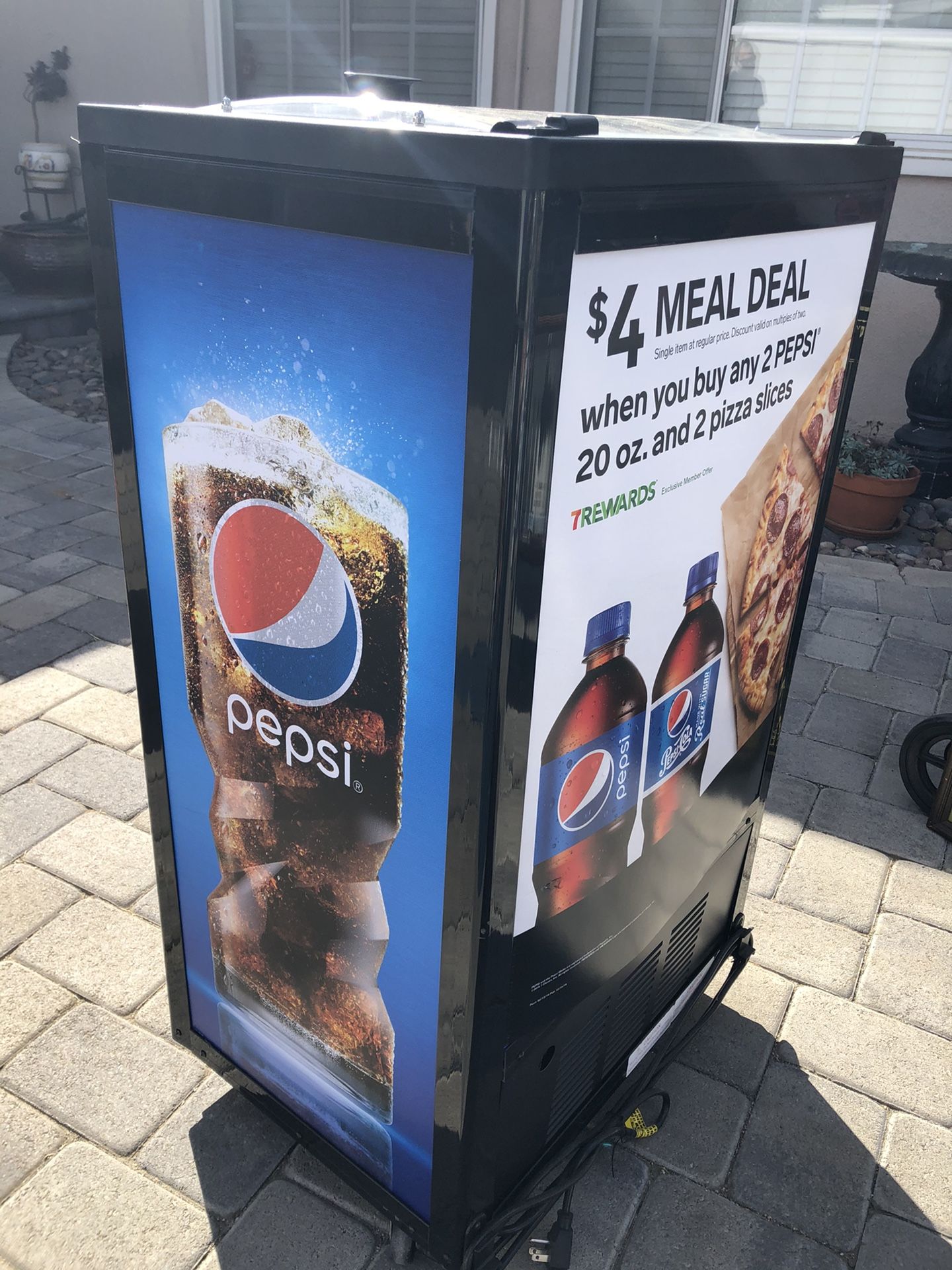 Soda refrigerator for Sale in Redlands, CA OfferUp