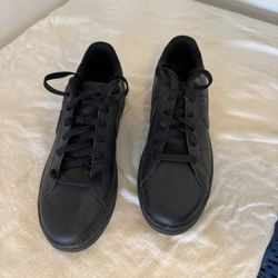 Women’s Black Nike Shoes