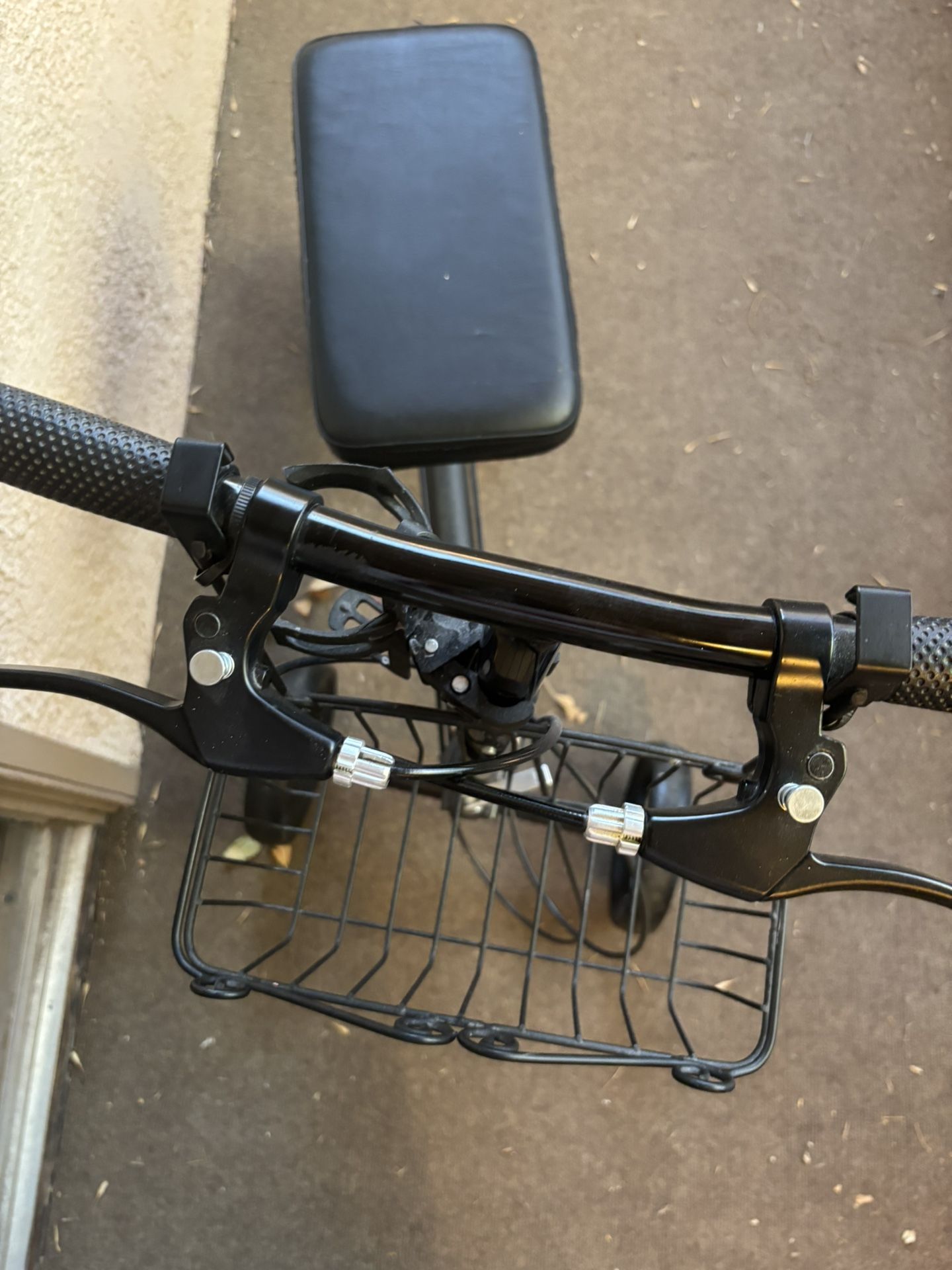 Knee Scooter
