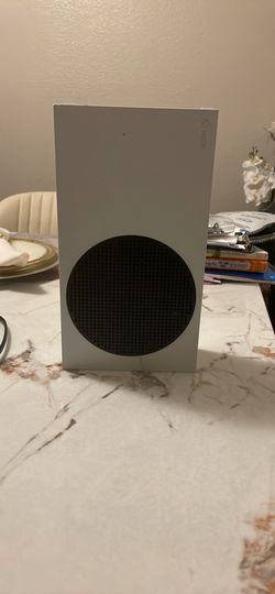 Xbox series s with power cable! (No box or other accessories i lost it)