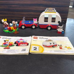 LEGO 10777 - Disney - Mickey and Minnie's Camping Trip 
