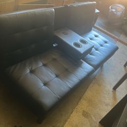 Futon W/usb Plug In