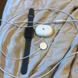 Air POD 2gen And an I Watch Series 4 