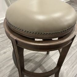 Bar Counter Height Stool (Front gate)