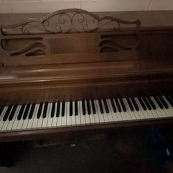 Janssen Console Piano