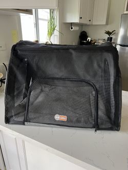 Brand new - Medium/L Soft Dog Cat Crate