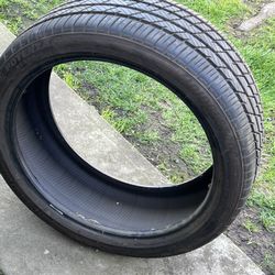 Single used Tire 245/40/R20     BRIDGESTONE POTENZA