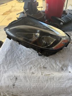 Mercedes Benz C Class Head Light