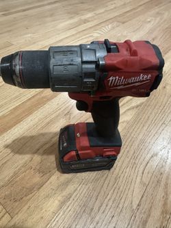 Taladro Milwaukee Con Batería 