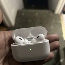 new airpods with noice cancellation 