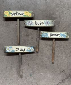 Garden Stake Decor 
