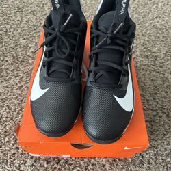  Nike Alpha Football Cleats ( Size 8.5)