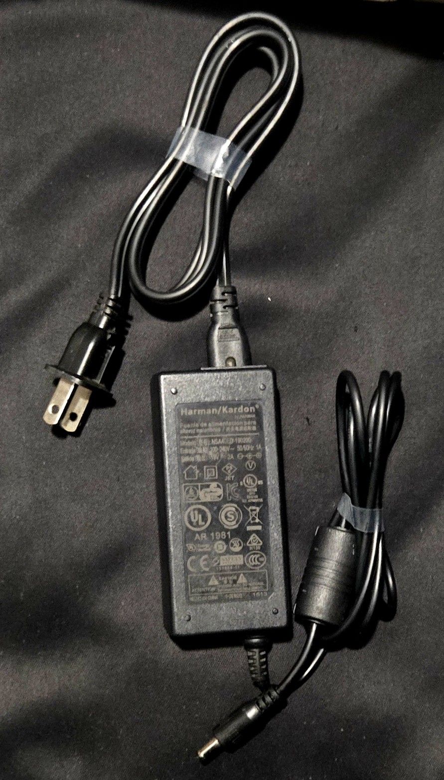 Genuine Harman Kardon NSA40ED-190200 19V 2A Power Supply AC Adapter Charger