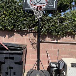 Lifetime Portable Basketball 🏀 Hoop