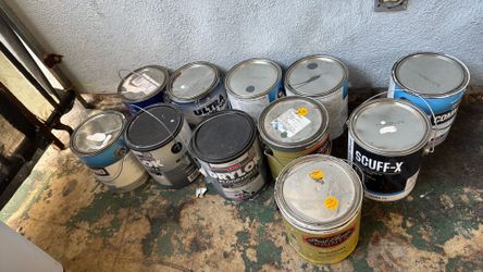 Galón de pintura, blanca, gris, azul. (15 el galón)full