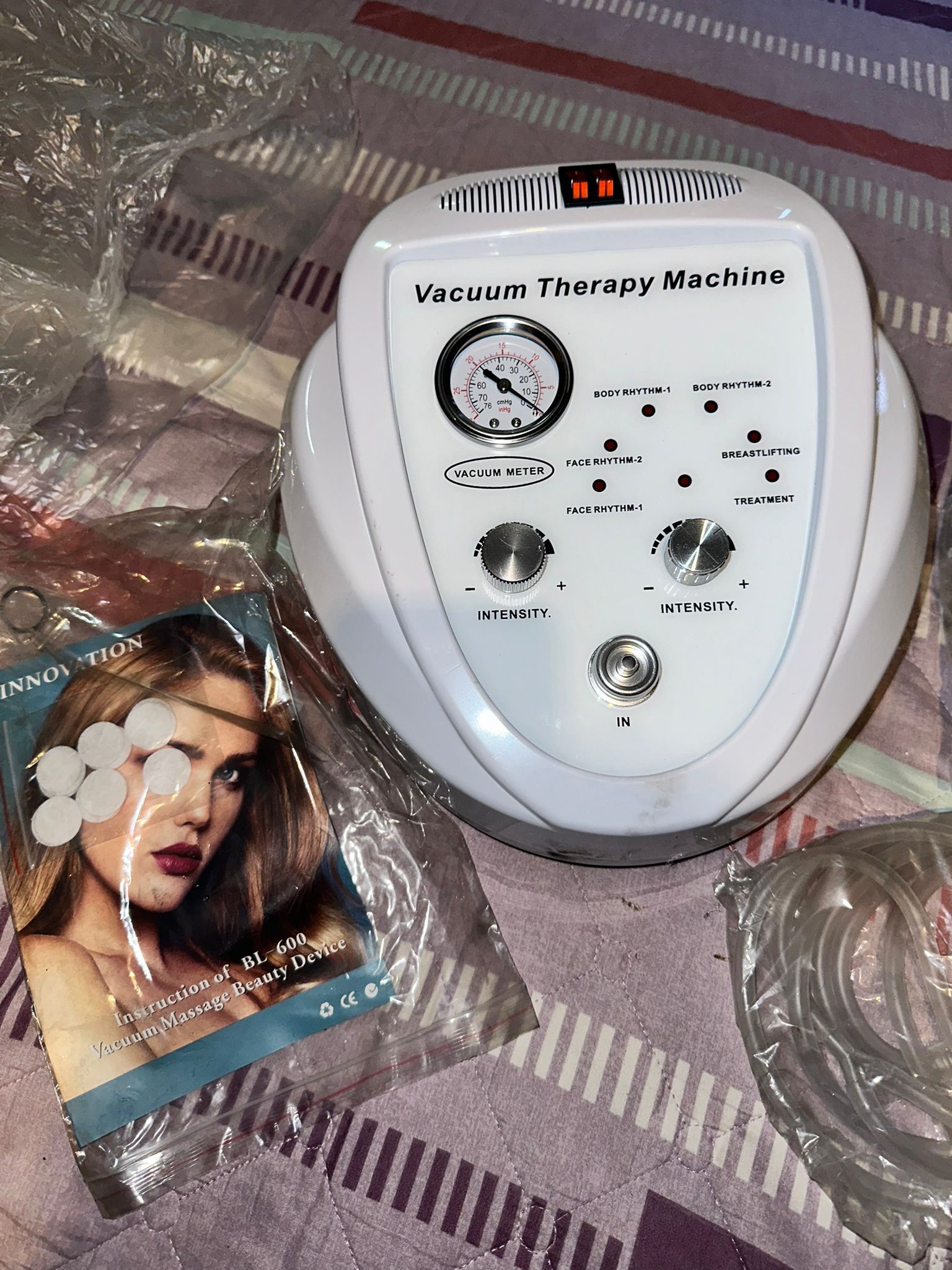 Innovation bl-600 vacuum massage beauty device