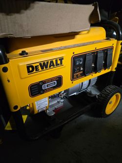 DEWALT GAS 4000 WATTS PORTABLE GENERATOR