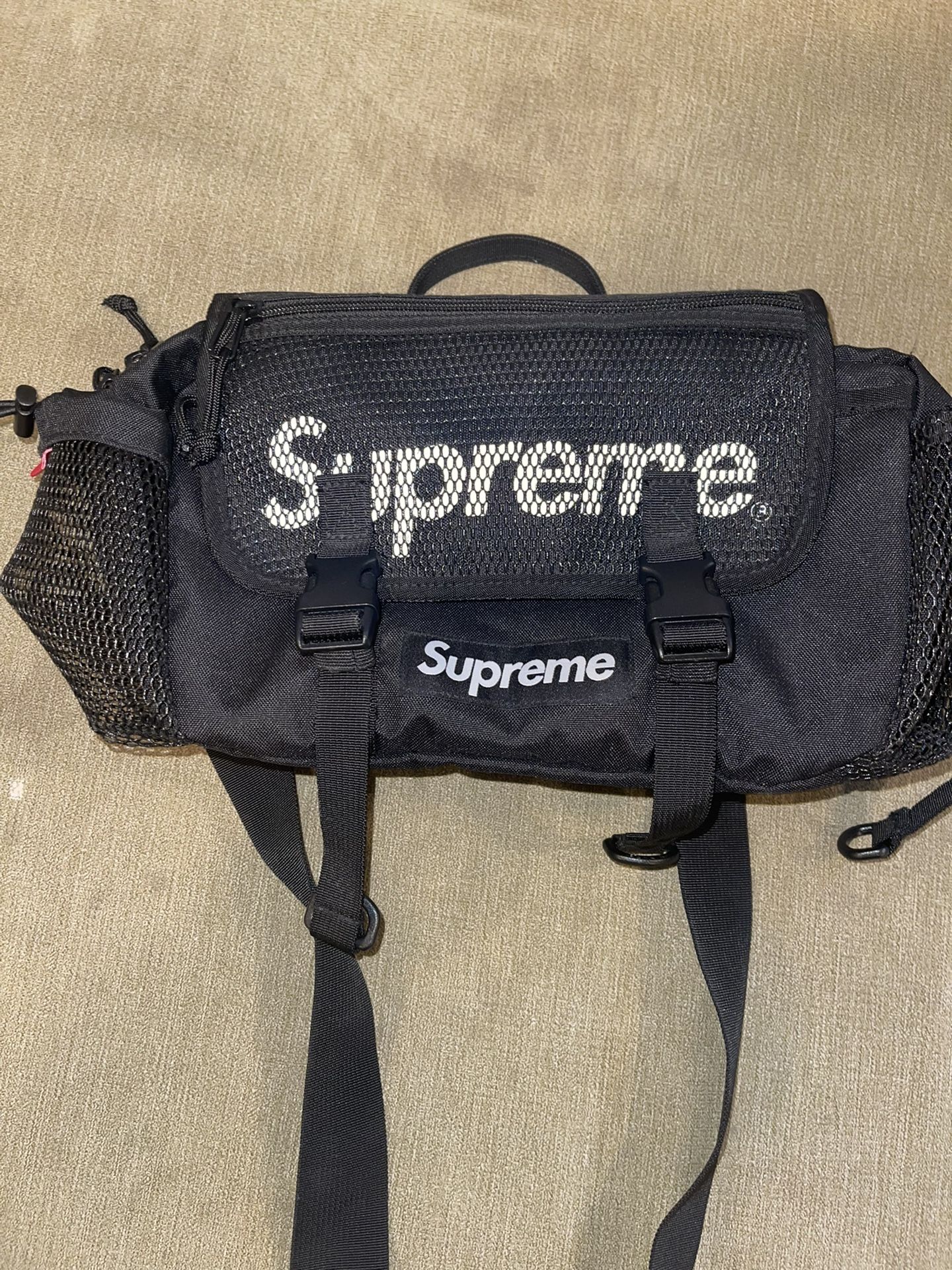 Supreme waist bag ss18 (red) for Sale in Bronx, NY - OfferUp