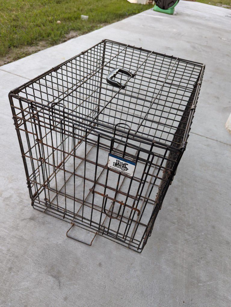 Metal Dog Crate Cage SEE PICS A bit rusty and kinda dirty  So I priced it CHEAP

Meet in Deer Park.
Your choice......
Deer Park Police Department 2911