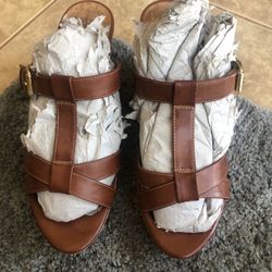 Wedges- Guess brown leather sandals