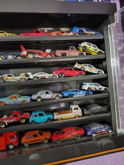 Caja Con Hot Wheels
