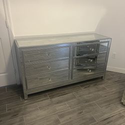 Double Mirror Dresser