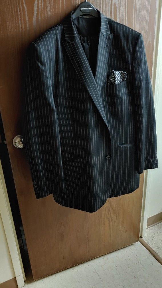 Man's XXL Pin Stripe Gangster Suit