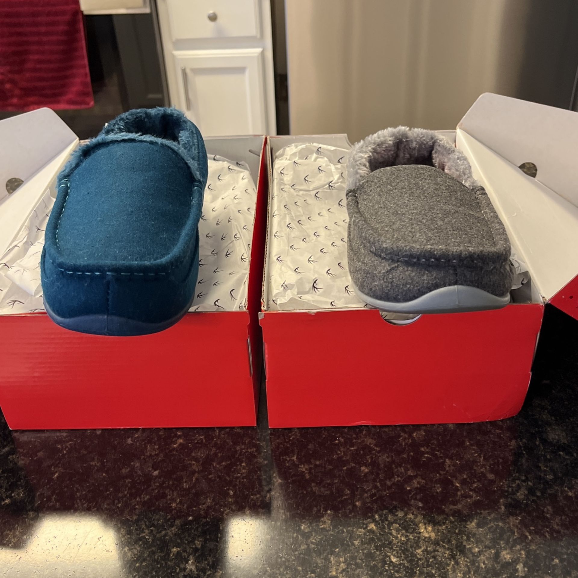 New Deer Stags Slipperooz Slippers 