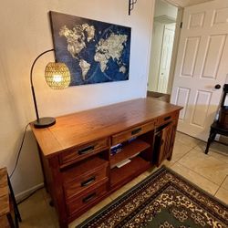 SOLID WOOD DESK 