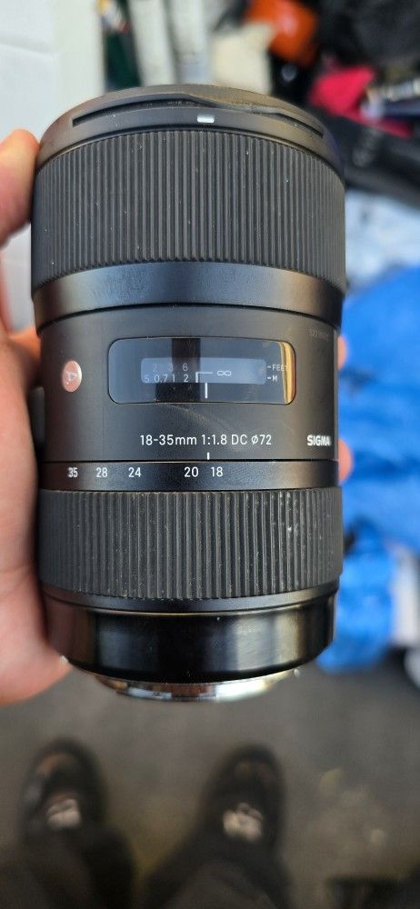 Sigma 18-35 1.8 Lens