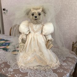 Tilly Bride Bear