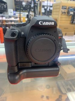 Canon Rebel T7 Body Only w battery grip