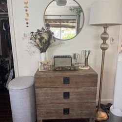Dresser w/ 3 Drawers