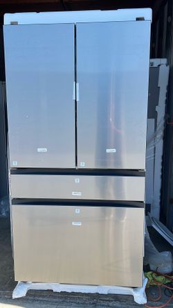 Samsung Bespoke 36 in. 23 cu. ft. Counter Depth 4-Door French Door Refrigerator in  white with Beverage Center