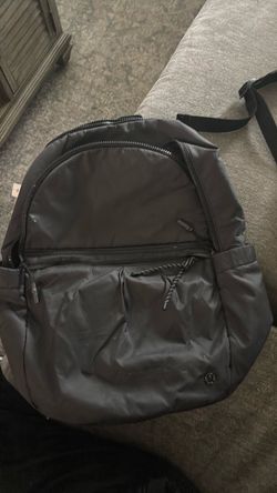 Lululemon back pack black