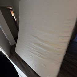 California king Mattress Puffy